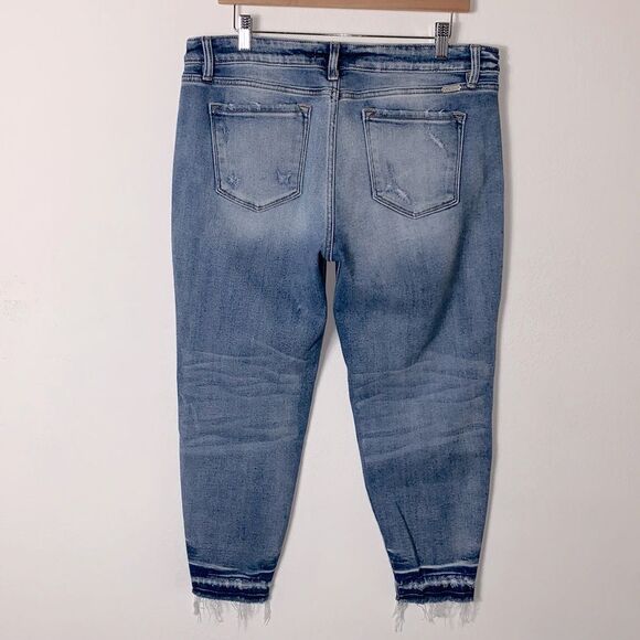 Kancan Distressed Mid Rise Daw Frayed Hem Ankle Cropped Skinny Jeans Sz 32 - Picture 4 of 9